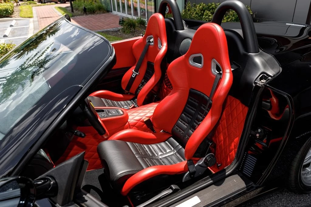 2001 Ferrari 550 Barchetta Pininfarina - Image 24 of 31