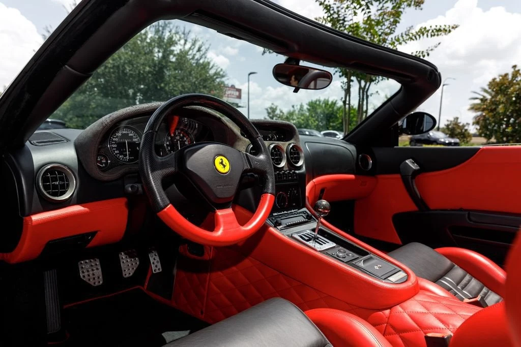 2001 Ferrari 550 Barchetta Pininfarina - Image 9 of 31