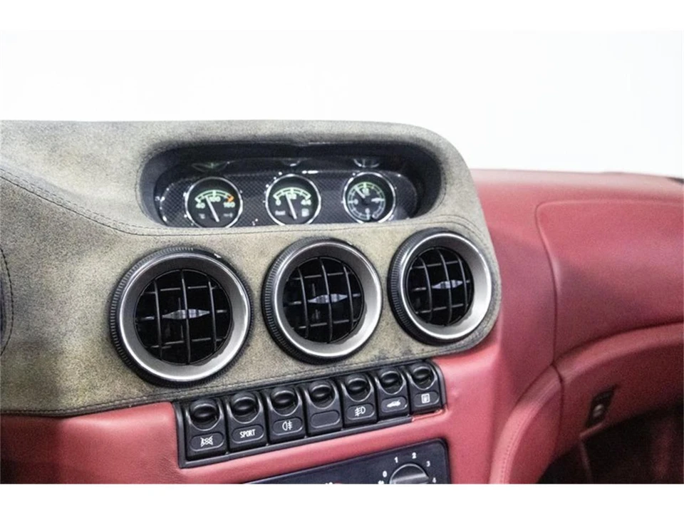 2001 Ferrari 550 Barchetta Pininfarina - Image 10 of 16