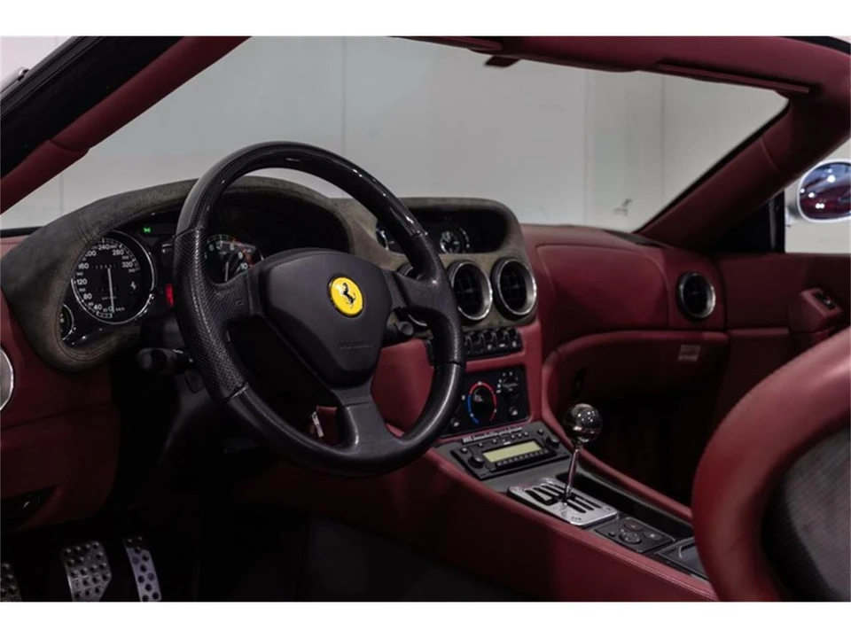 2001 Ferrari 550 Barchetta Pininfarina - Image 13 of 16