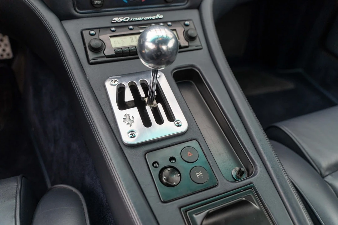 2001 Ferrari 550 Maranello - Image 27 of 30