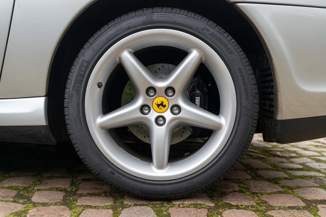2001 Ferrari 550 Maranello - Image 20 of 30