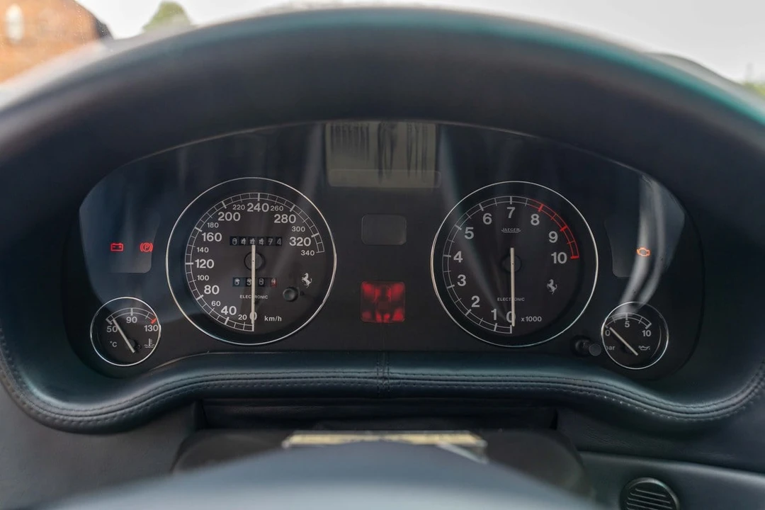 2001 Ferrari 550 Maranello - Image 24 of 30