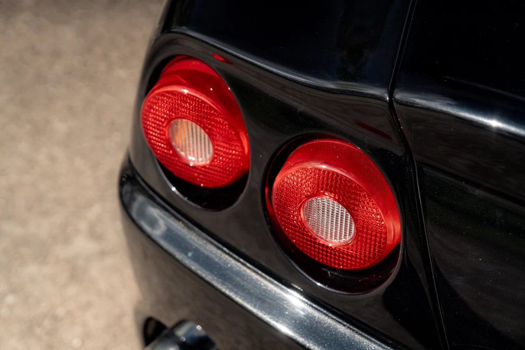 2001 Ferrari 550 Maranello - Image 15 of 31