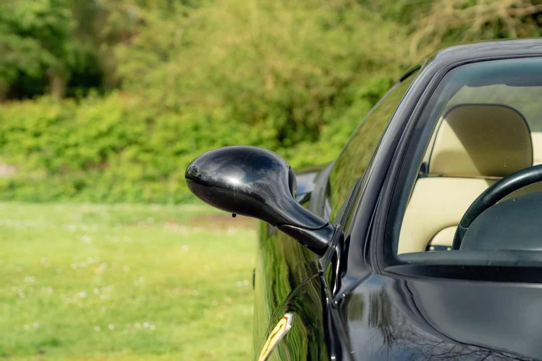 2001 Ferrari 550 Maranello - Image 26 of 31