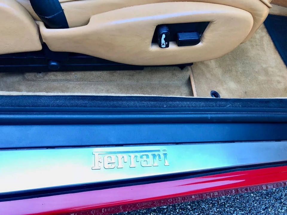 2001 Ferrari 550 Maranello - Image 21 of 31