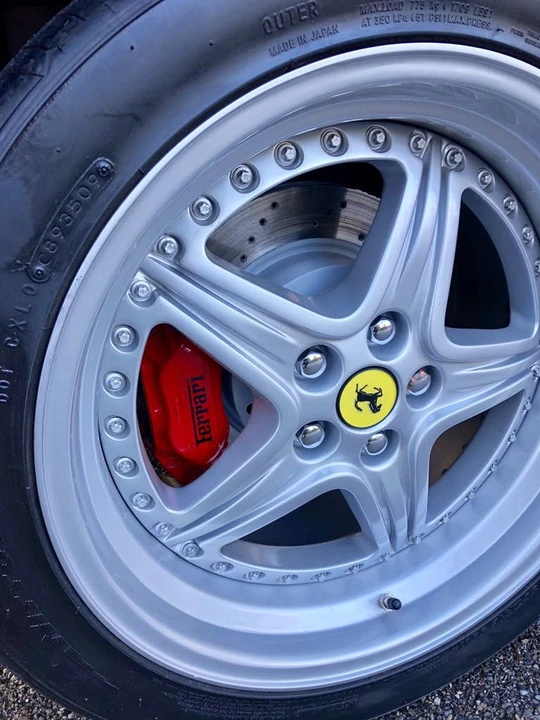 2001 Ferrari 550 Maranello - Image 28 of 31