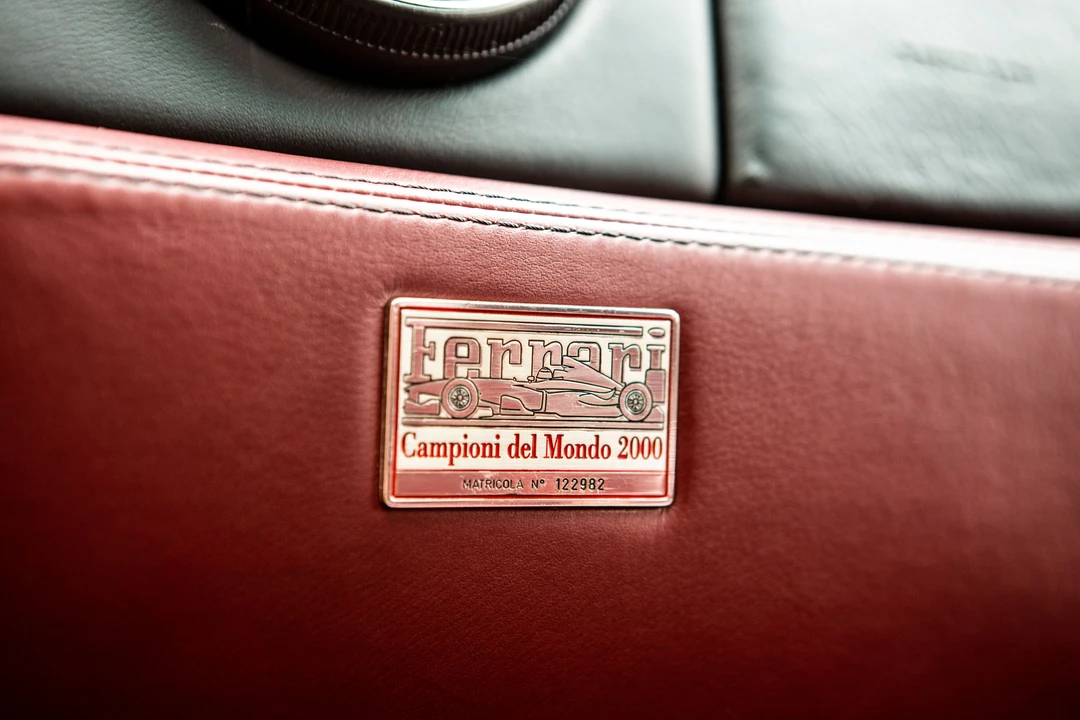 2001 Ferrari 550 Maranello - Image 22 of 28