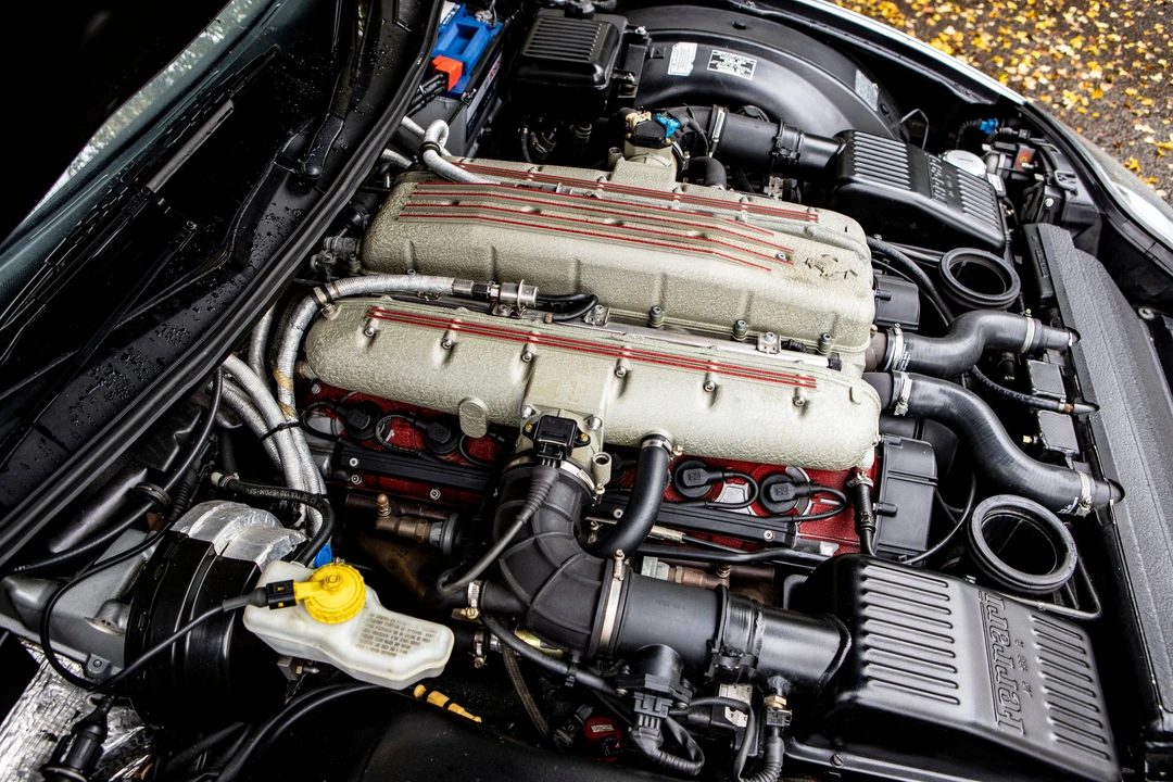 2001 Ferrari 550 Maranello - Image 24 of 28