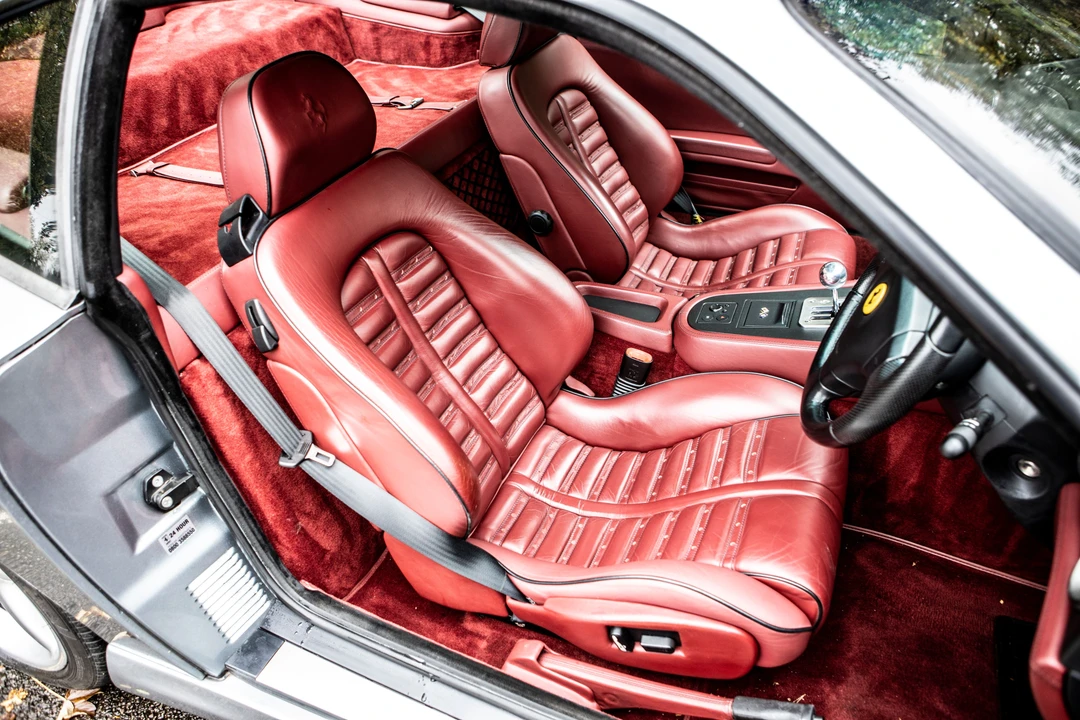 2001 Ferrari 550 Maranello - Image 4 of 28