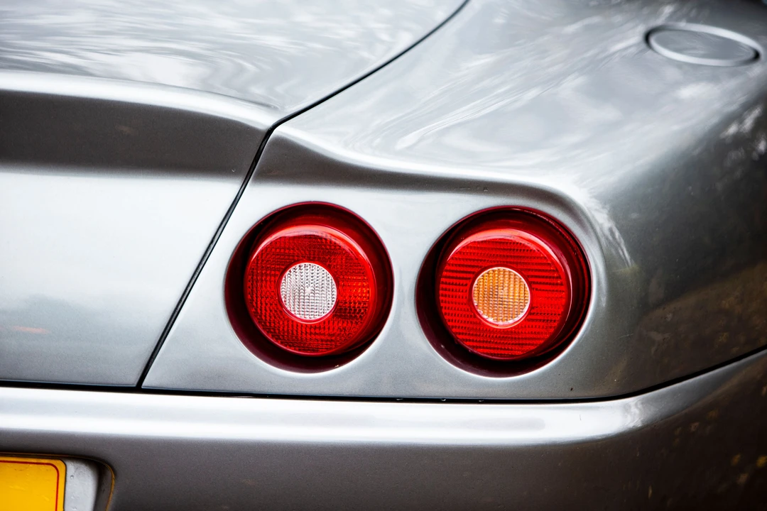 2001 Ferrari 550 Maranello - Image 10 of 28