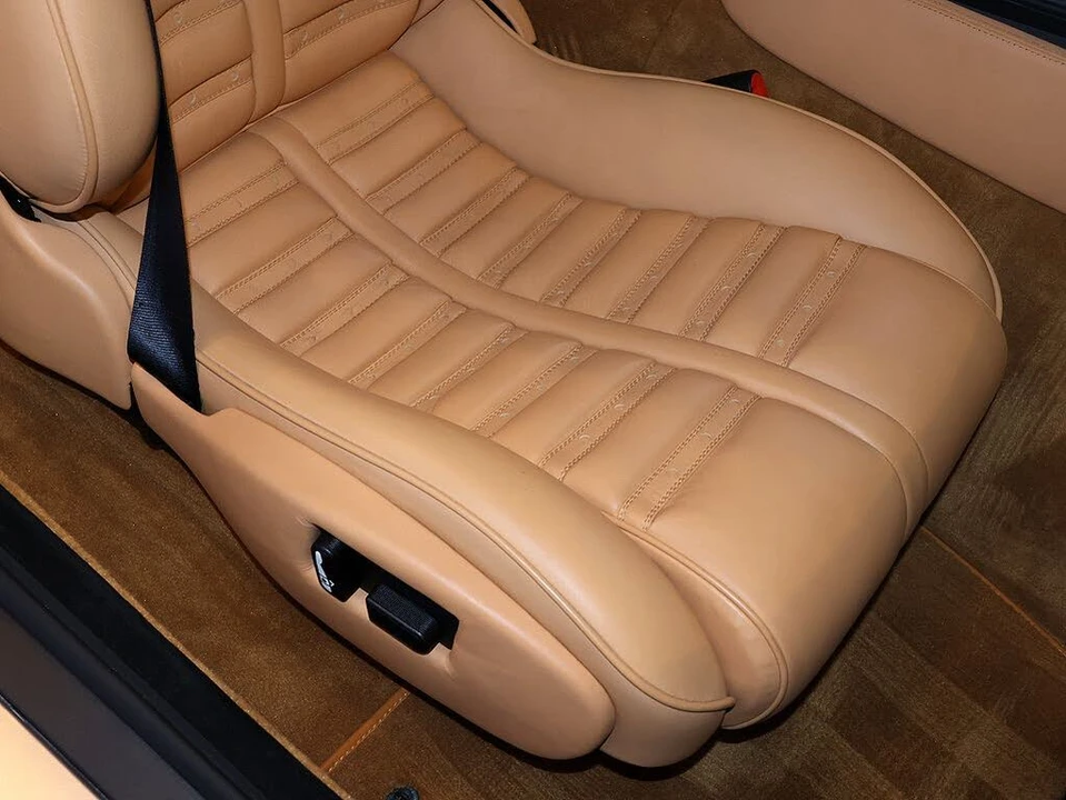 2001 Ferrari 550 Maranello - Image 17 of 31