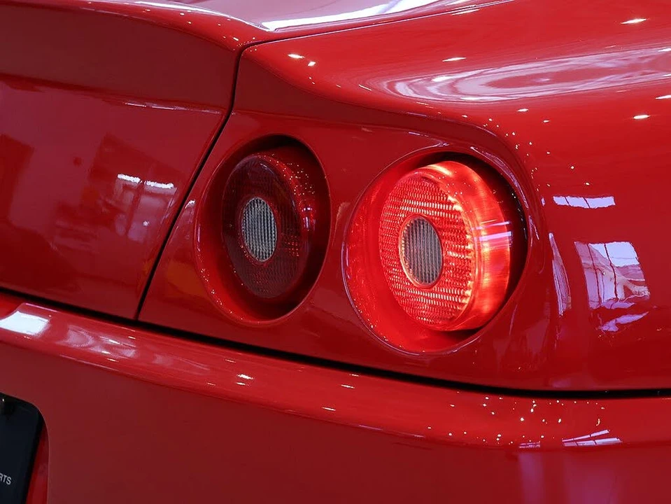 2001 Ferrari 550 Maranello - Image 23 of 31