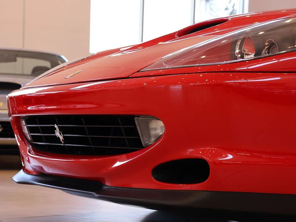 2001 Ferrari 550 Maranello - Image 12 of 31