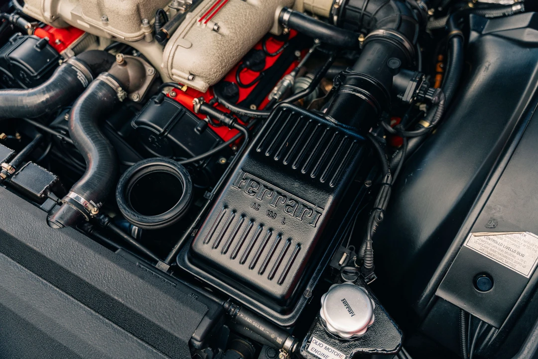 2001 Ferrari 550 Maranello - Image 30 of 31
