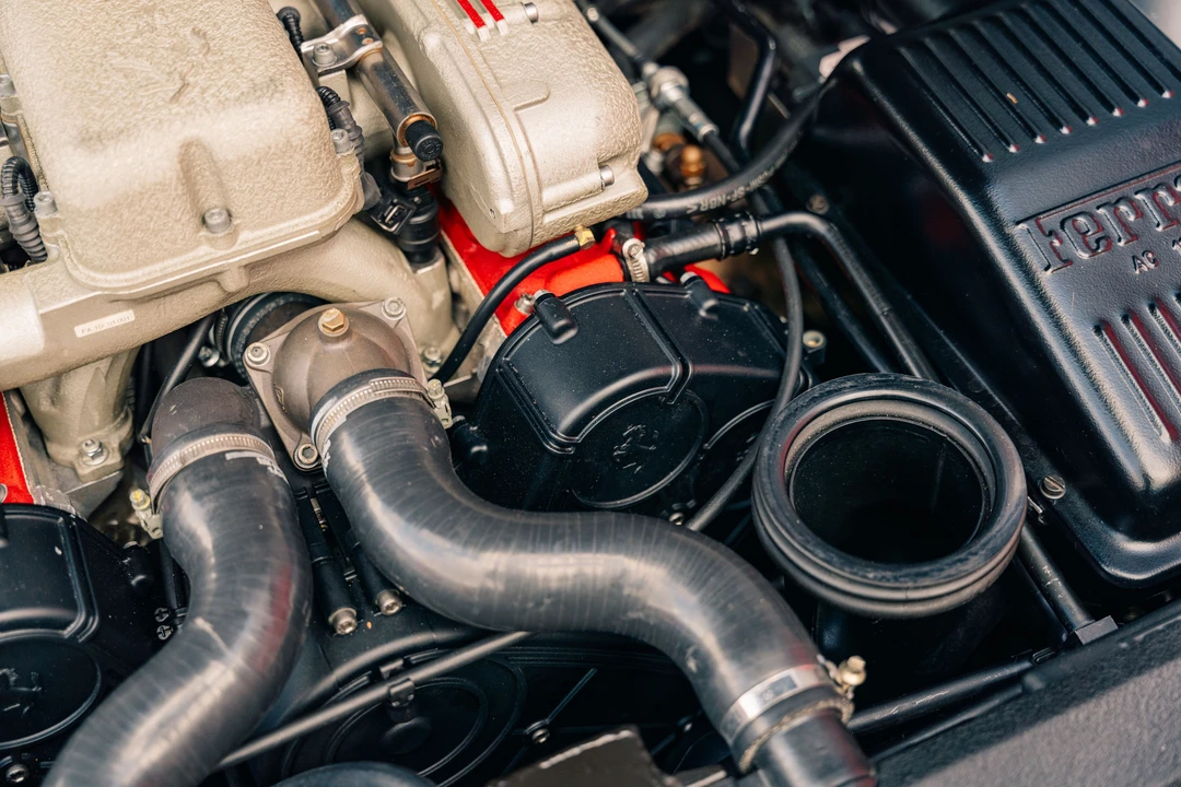 2001 Ferrari 550 Maranello - Image 20 of 31