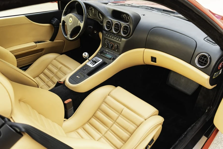 2001 Ferrari 550 Maranello - Image 15 of 31