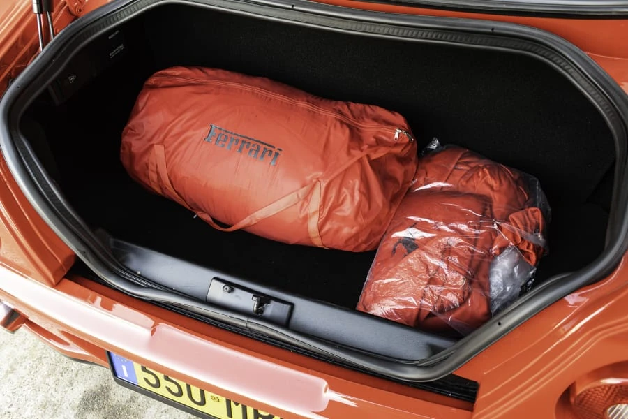 2001 Ferrari 550 Maranello - Image 30 of 31