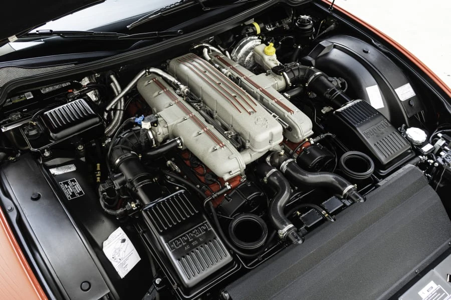 2001 Ferrari 550 Maranello - Image 24 of 31