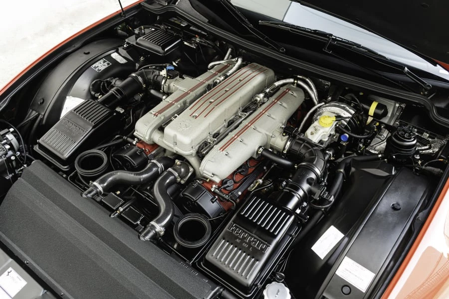 2001 Ferrari 550 Maranello - Image 29 of 31