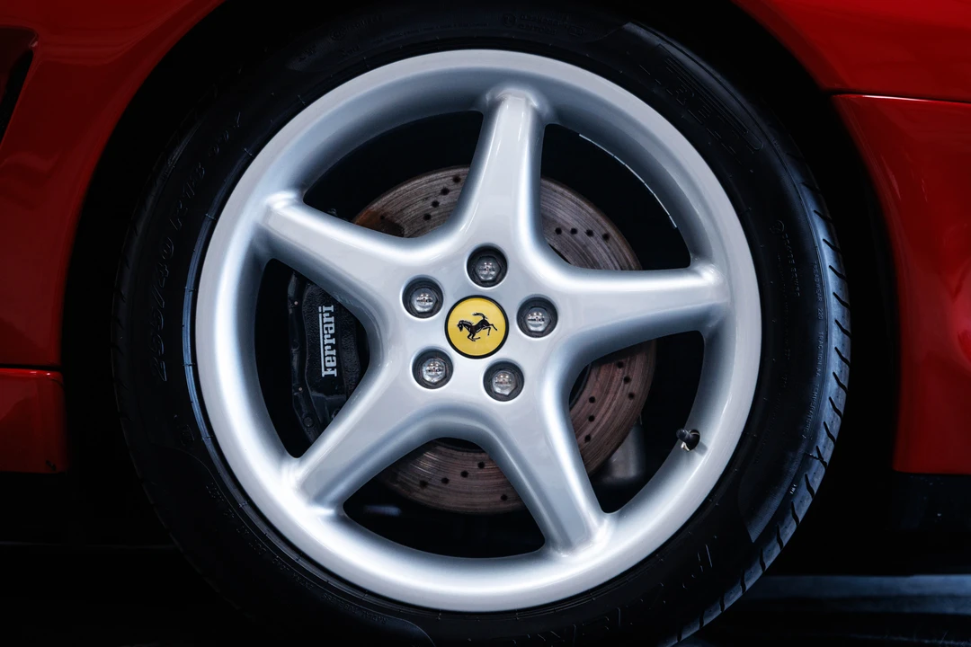 2001 Ferrari 550 Maranello - Image 31 of 31