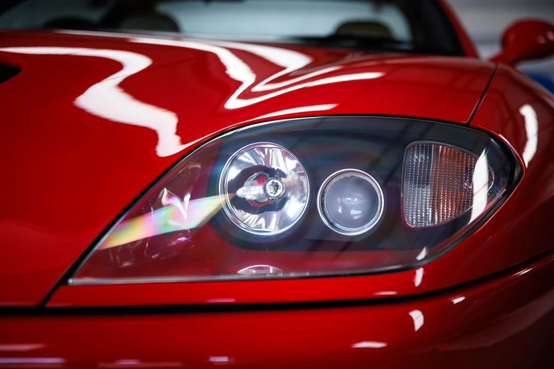 2001 Ferrari 550 Maranello - Image 12 of 31