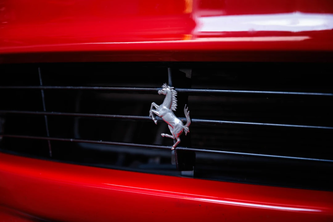 2001 Ferrari 550 Maranello - Image 14 of 31