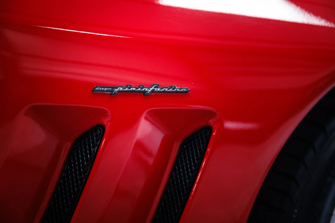 2001 Ferrari 550 Maranello - Image 15 of 31