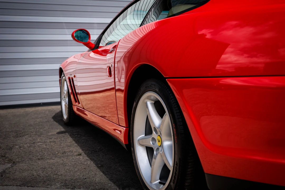 2001 Ferrari 550 Maranello - Image 18 of 31