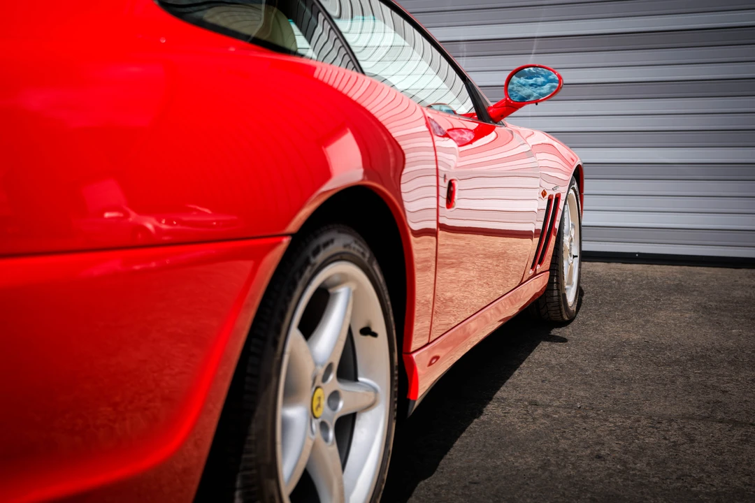 2001 Ferrari 550 Maranello - Image 19 of 31