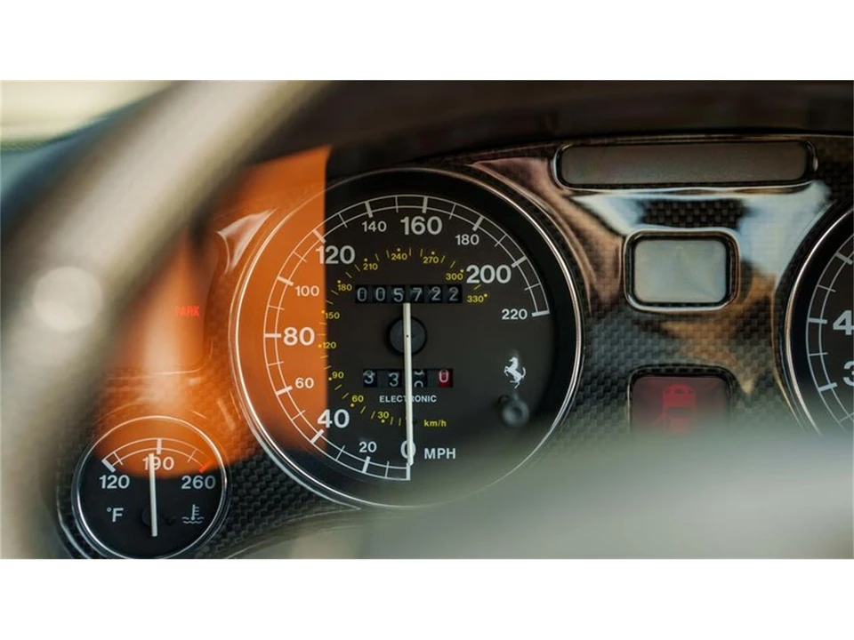 2001 Ferrari 550 Maranello - Image 10 of 31