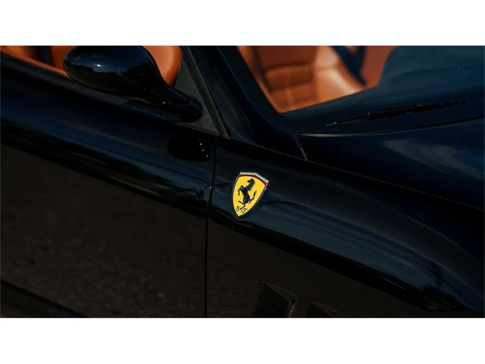 2001 Ferrari 550 Maranello - Image 27 of 31