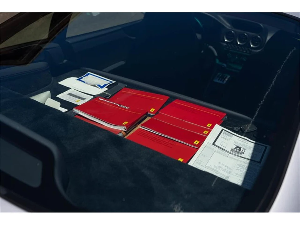 2001 Ferrari 550 Maranello - Image 16 of 28