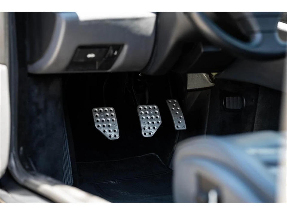 2001 Ferrari 550 Maranello - Image 28 of 28