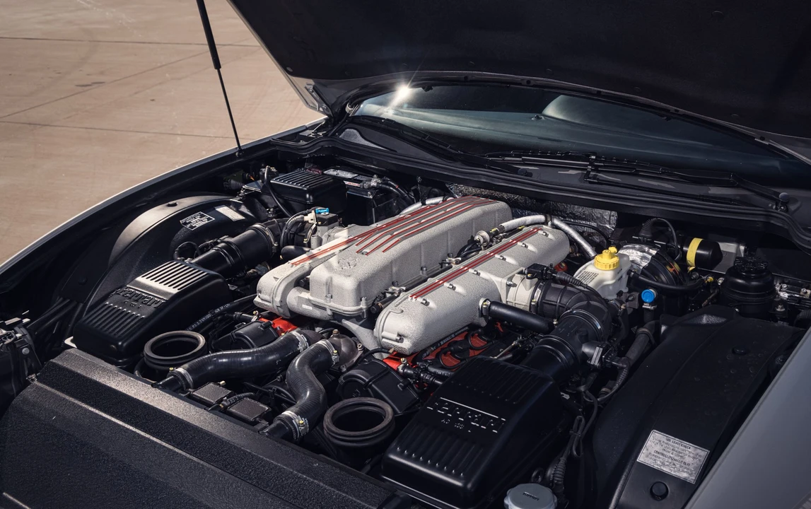 2001 Ferrari 550 Maranello - Image 11 of 17