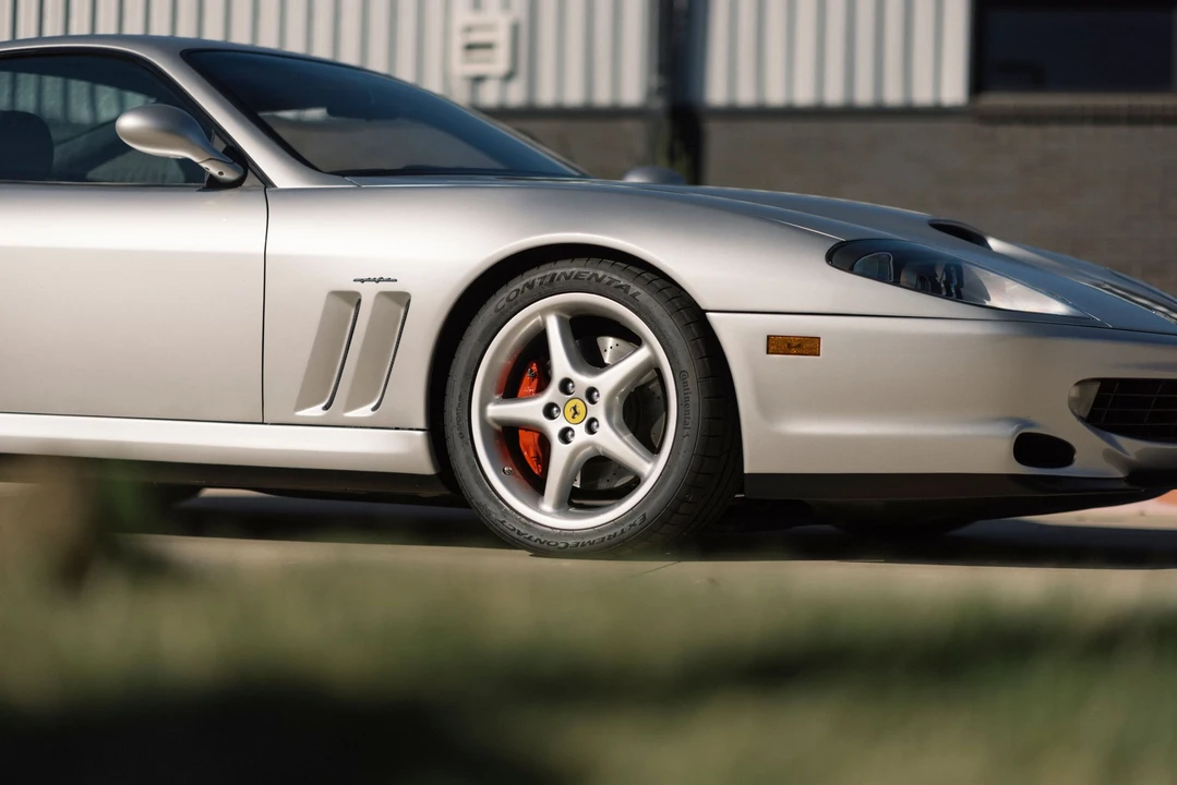 2001 Ferrari 550 Maranello - Image 4 of 17