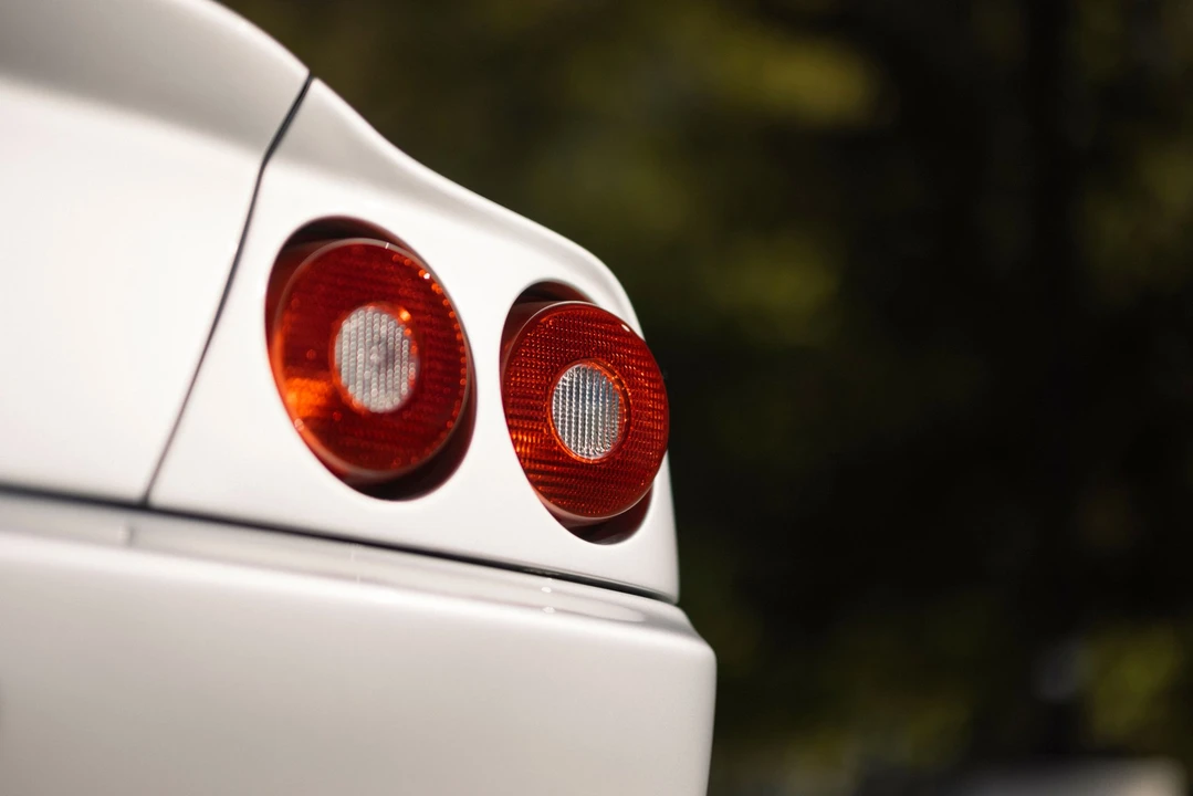 2001 Ferrari 550 Maranello - Image 8 of 17