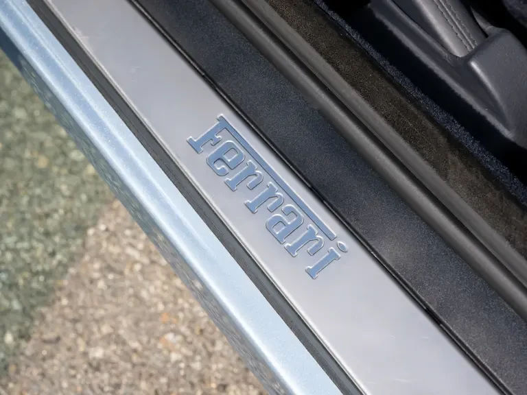 2001 Ferrari 550 Maranello - Image 28 of 31