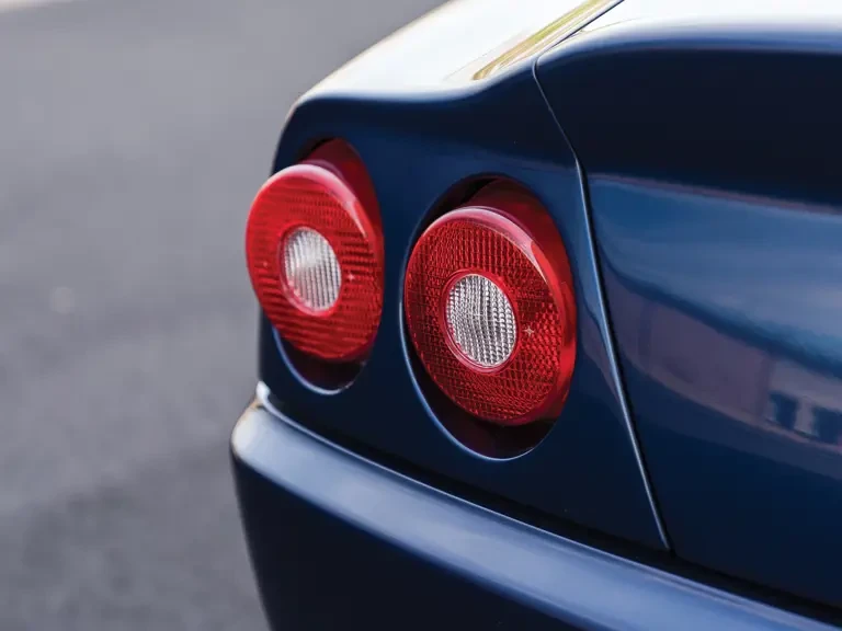 2001 Ferrari 550 Maranello - Image 18 of 25
