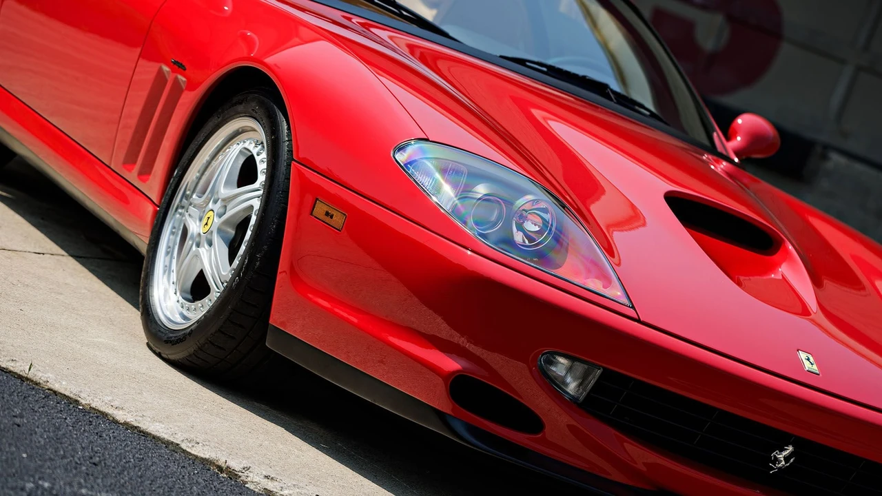 2001 Ferrari 550 Maranello - Image 19 of 31