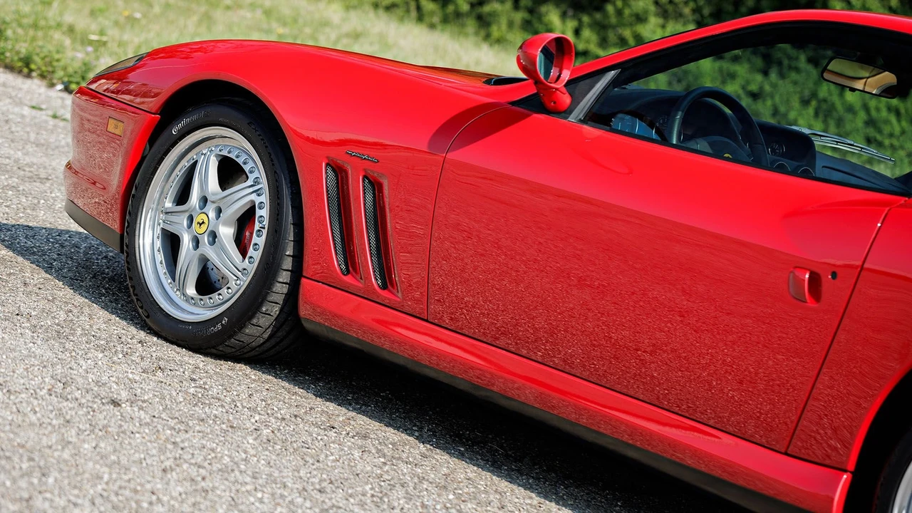 2001 Ferrari 550 Maranello - Image 26 of 31