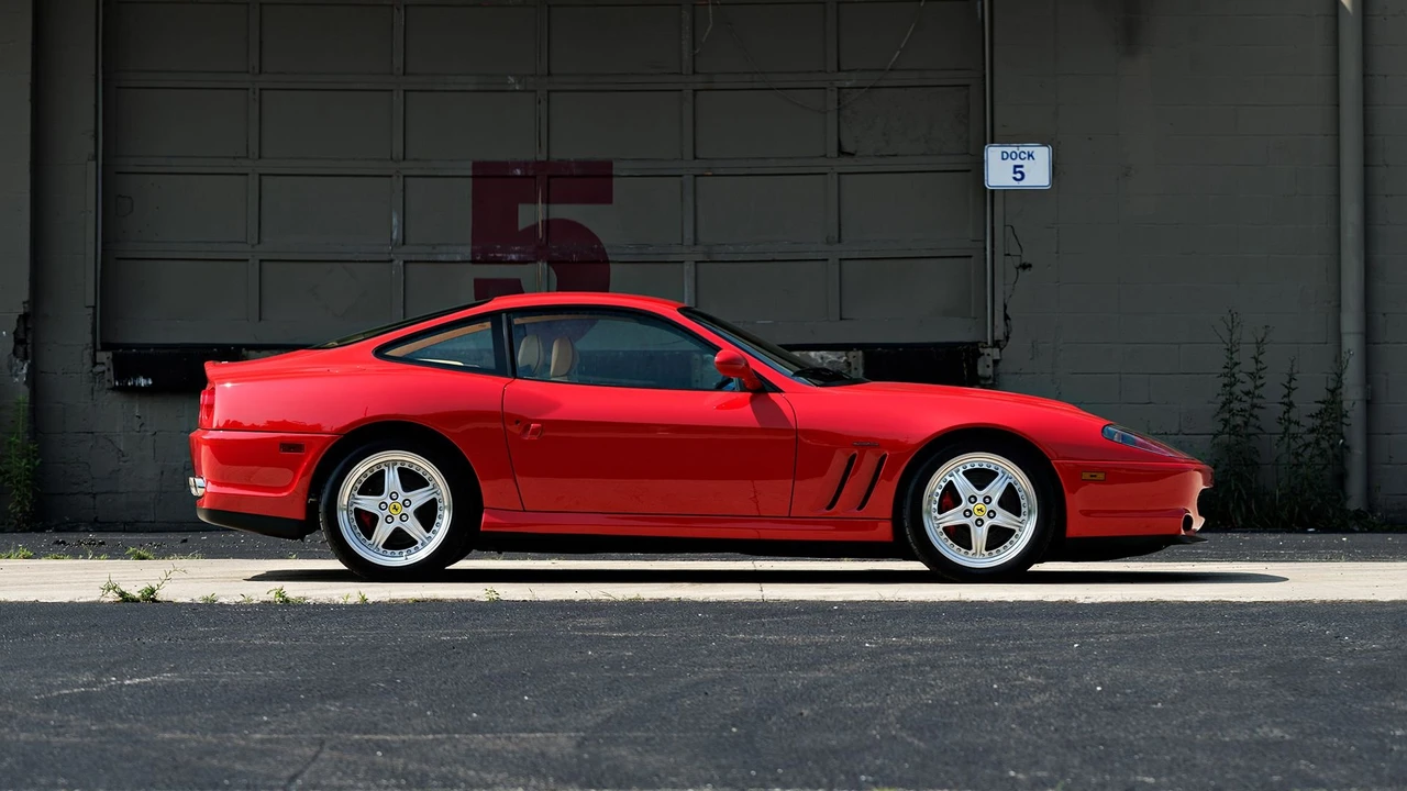 2001 Ferrari 550 Maranello - Image 2 of 31