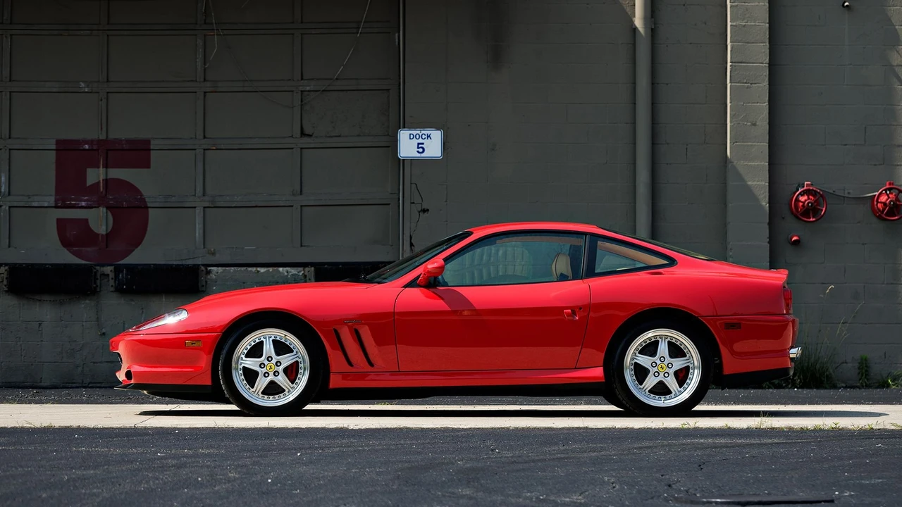 2001 Ferrari 550 Maranello - Image 11 of 31