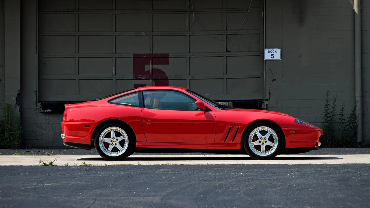 2001 Ferrari 550 Maranello - Image 16 of 31