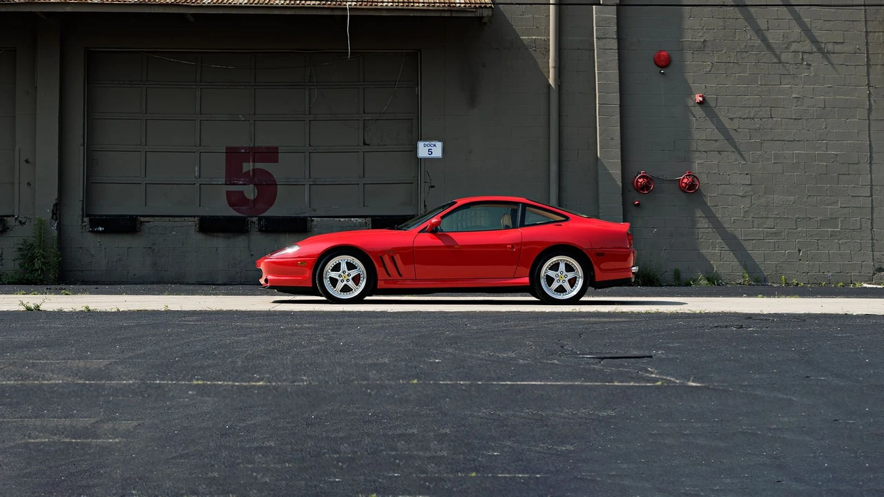 2001 Ferrari 550 Maranello - Image 10 of 31