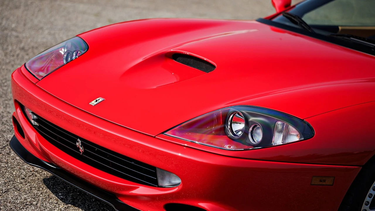 2001 Ferrari 550 Maranello - Image 21 of 31