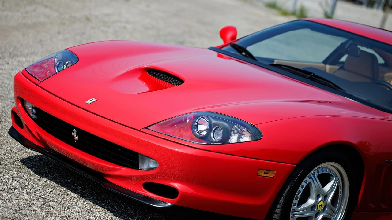 2001 Ferrari 550 Maranello - Image 18 of 31