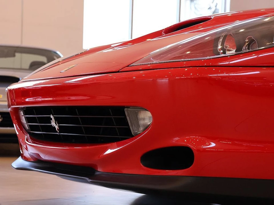 2001 Ferrari 550 Maranello - Image 12 of 31