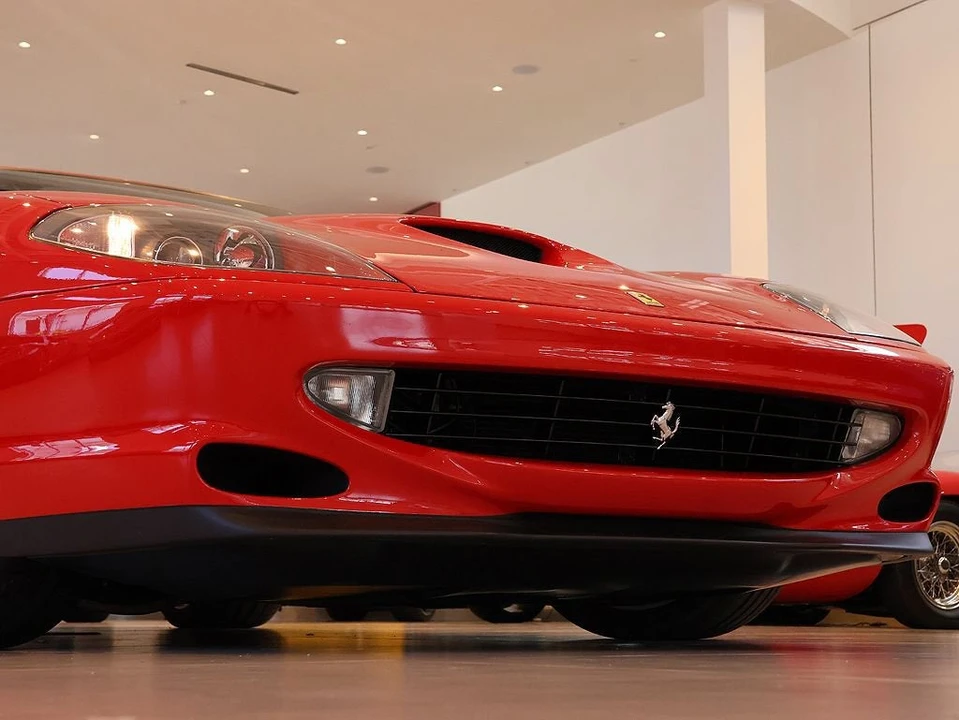 2001 Ferrari 550 Maranello - Image 10 of 31