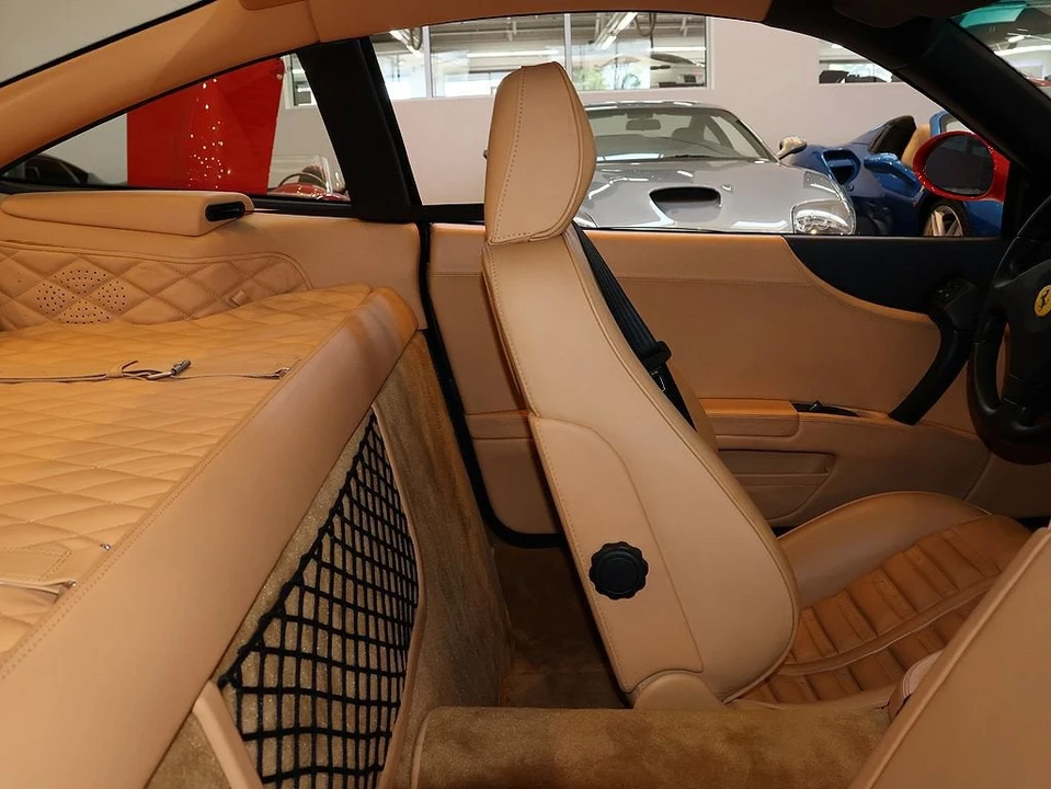 2001 Ferrari 550 Maranello - Image 21 of 31